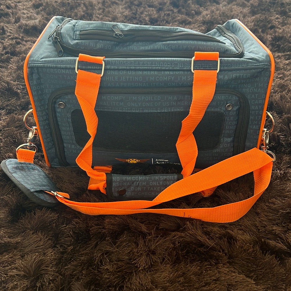 JetBlue JetPaws Pet Carrier